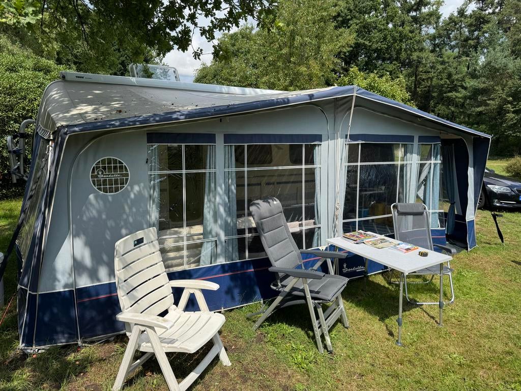 Isabella voortent maat 1025 - glasfiber stokken lichtgewicht, Ophalen, Gebruikt