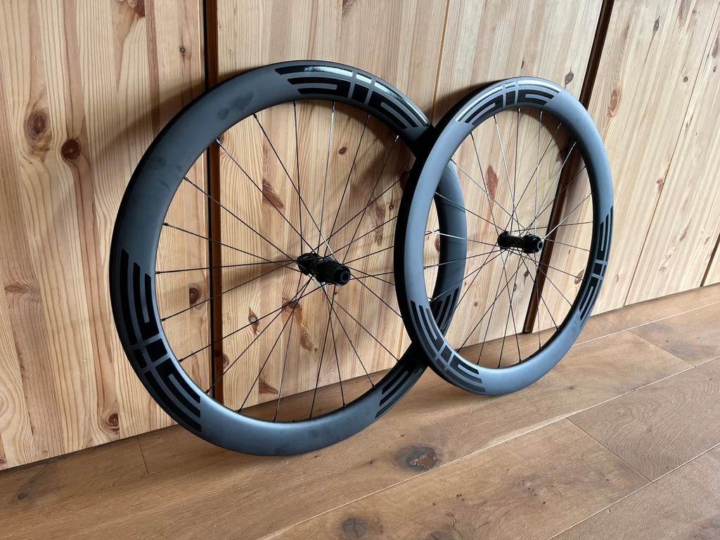 Handgespaakte carbon wielen op maat, race, gravel MTB, Fietsen en Brommers, Fietsonderdelen, Ophalen of Verzenden, Zo goed als nieuw