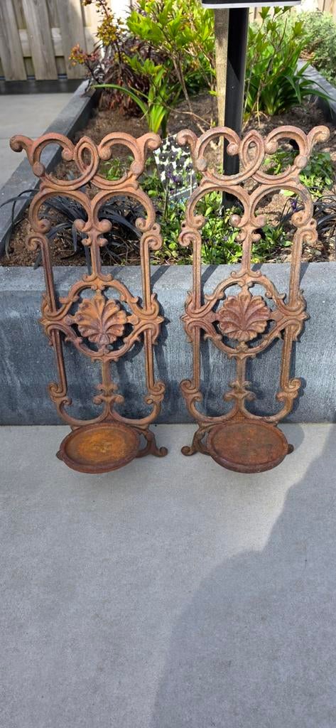 2 gietijzeren wandkandelaars voor in de tuin, Ophalen