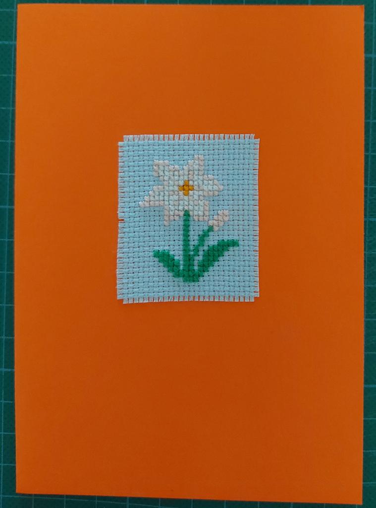 kaart met geborduurde bloem (1940), Hobby en Vrije tijd, Ophalen of Verzenden, Nieuw, Natuur