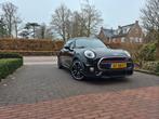 Mini Cooper 1.5| JCW pakket | Head-Up Display | Panorama dak, Voorwielaandrijving, 136 pk, 4 stoelen, Leder en Stof