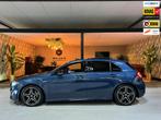 Mercedes-Benz A-klasse 200 AMG Line Edition Garantie Pano Am, Auto's, Gebruikt, Zwart, 4 cilinders, Blauw
