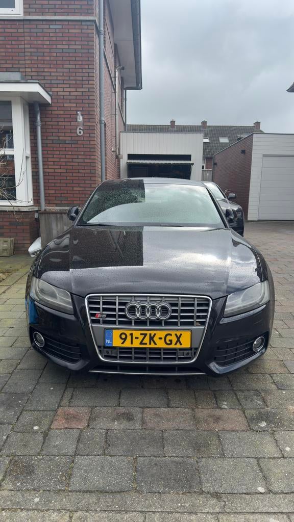 Audi A5 3.2 FSI 195KW Coupe Multitronic 2008 Zwart, 4 stoelen, Bruin, 93 €/maand, Onderhoudsboekje