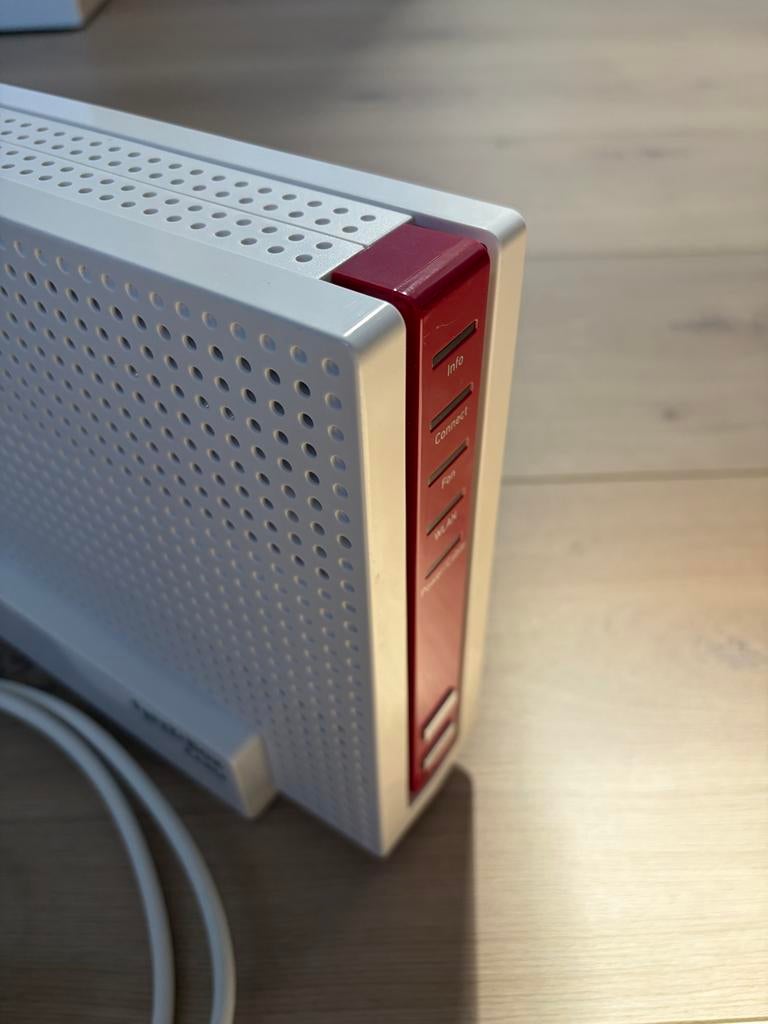 Fritz!Box 6690 Cable Ziggo Kabelrouter, Ophalen, Zo goed als nieuw, Router met modem