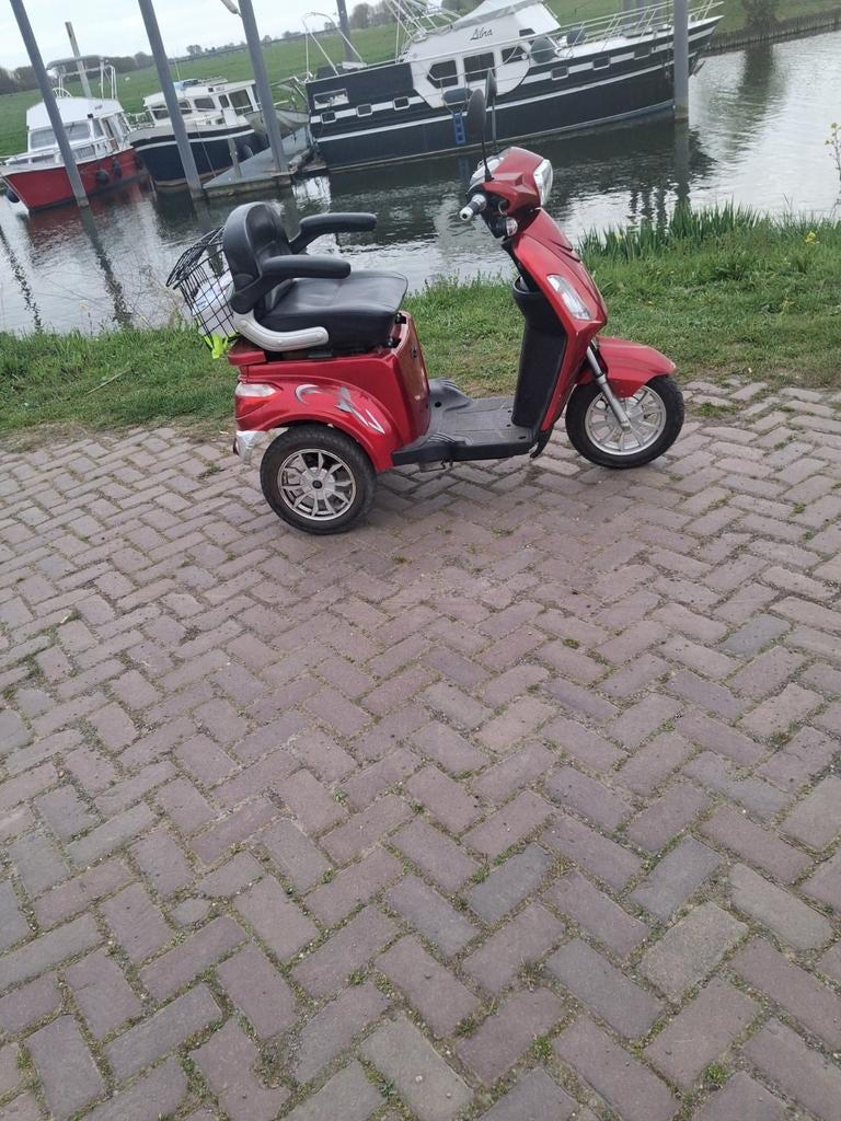 In zeer goede staat Ivan 100 R, Ophalen of Verzenden, 46 km of meer, 16 km/u of meer