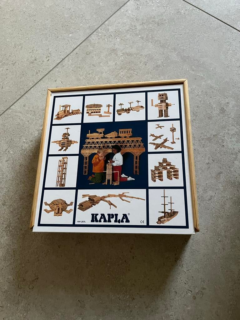Kapla bouwplankjes 100 stuks in houten kist, Kinderen en Baby's, Speelgoed | Bouwstenen, Ophalen, Gebruikt, Overige merken