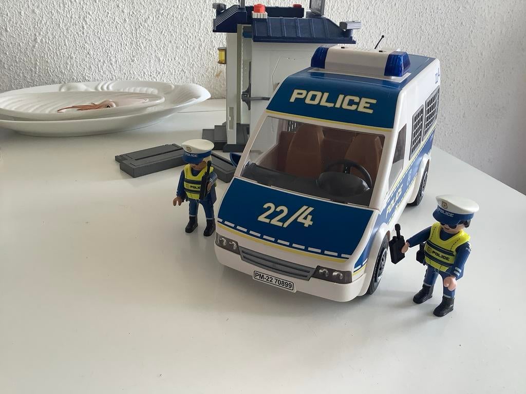 Politiewagen en politie playmobiel, Ophalen of Verzenden, Gebruikt, Los playmobil
