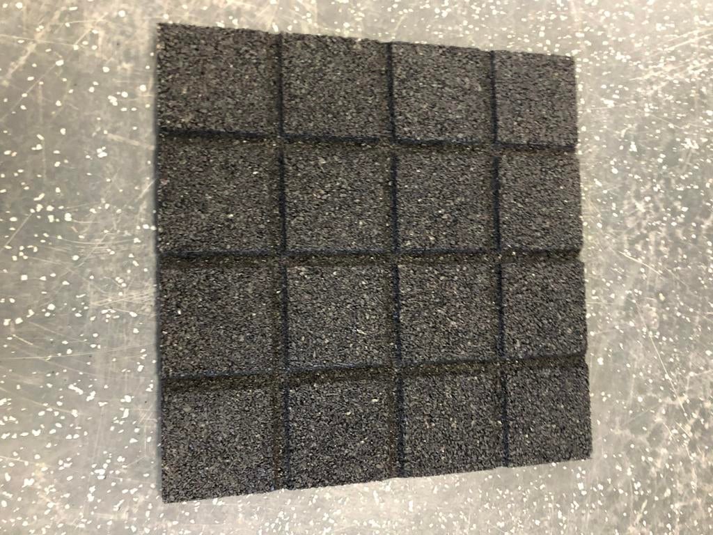 Rubberen tegels mat 50 x 50 x 2,5 cm ( meerdere te koop ), Ophalen, Gebruikt, Overige typen, 50 x 50 x 2,5 cm
