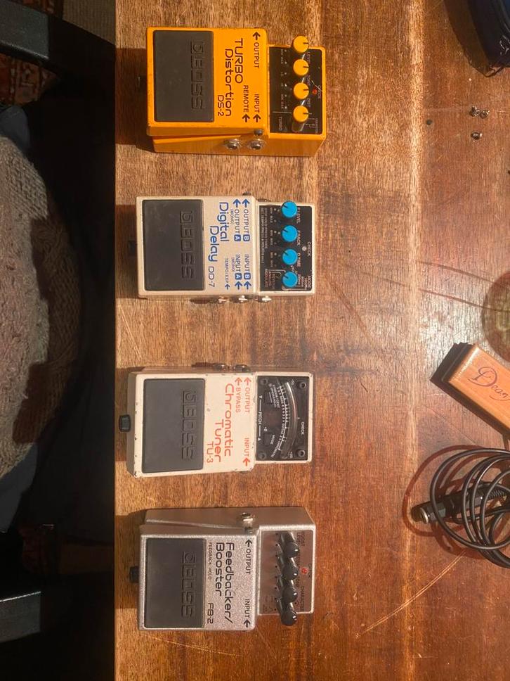 Boss 3x effect stompbox, Muziek en Instrumenten, Effecten, Gebruikt, Delay of Echo, Distortion, Overdrive of Fuzz, Reverb, Volume