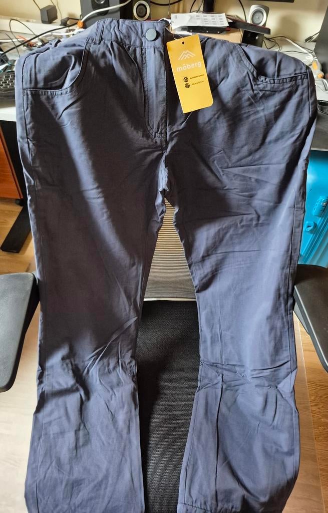 Wandelbroek mt.M van Möberg NIEUW met label, Kleding | Dames, Broeken en Pantalons, Nieuw, Lang, Möberg, Maat 38/40 (M)