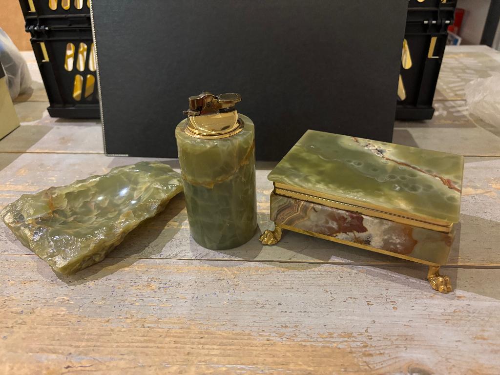 Onyx groenstenen sigarettenset: aansteker, asbak en doosje, Ophalen of Verzenden