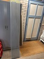Badkamer radiator 30x198 cm - Ideaal voor kleine ruimtes, Doe-het-zelf en Verbouw, Gebruikt, Radiator, Minder dan 60 cm, Ophalen of Verzenden