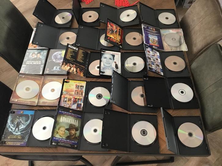 Diverse dvd en spullen doos 10, Diversen, Rommelmarktspullen, Gebruikt, Ophalen of Verzenden