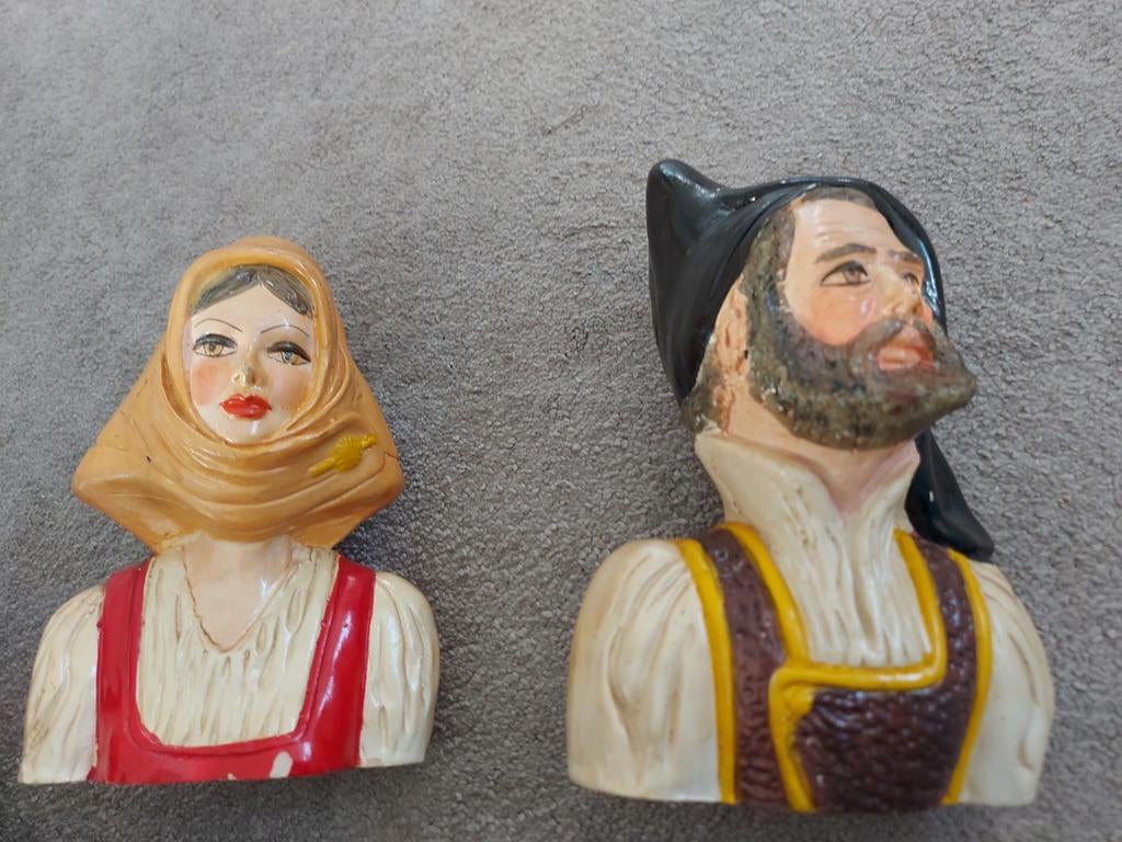 Man met tulband en vrouw met hoofdoek - 2 beeldjes, Ophalen of Verzenden, Gebruikt, Mens