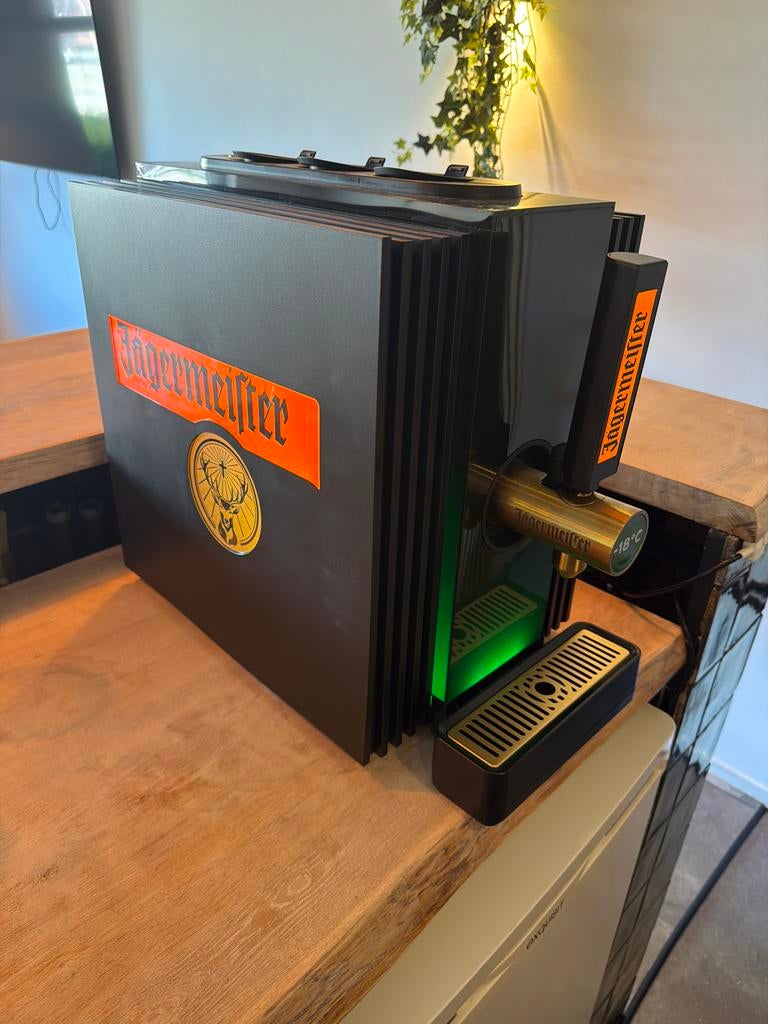 Jägermeister Tapmachine - Perfect voor Feestjes!, Ophalen, Zo goed als nieuw, Overige merken