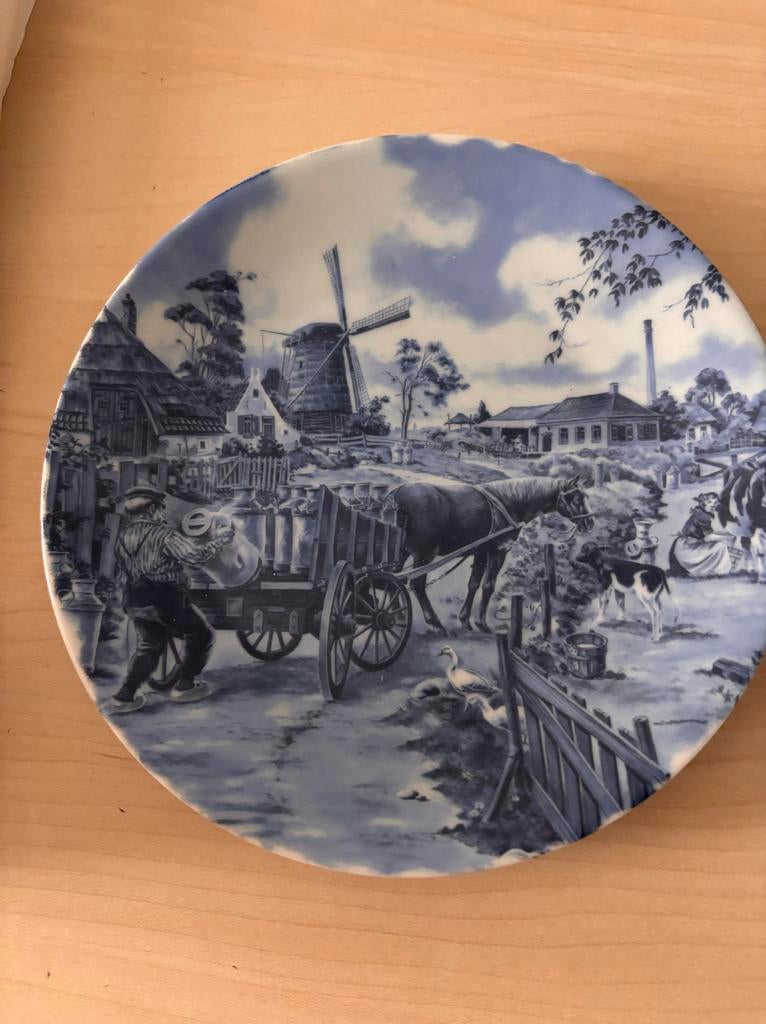 Delfts Blauw bordje - Handgedecoreerd in Holland 1984, Ophalen