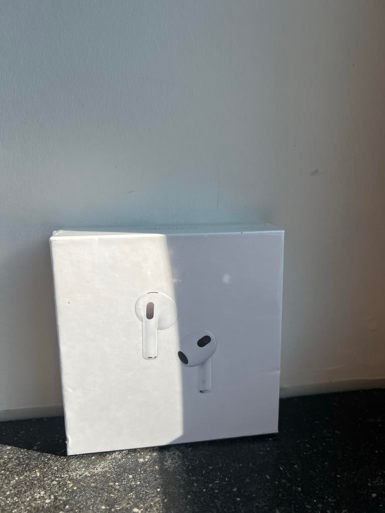 Apple AirPods (4e generatie) - Nieuw in doos!, Overige merken, Nieuw, Draadloos, Op oor (supra aural)