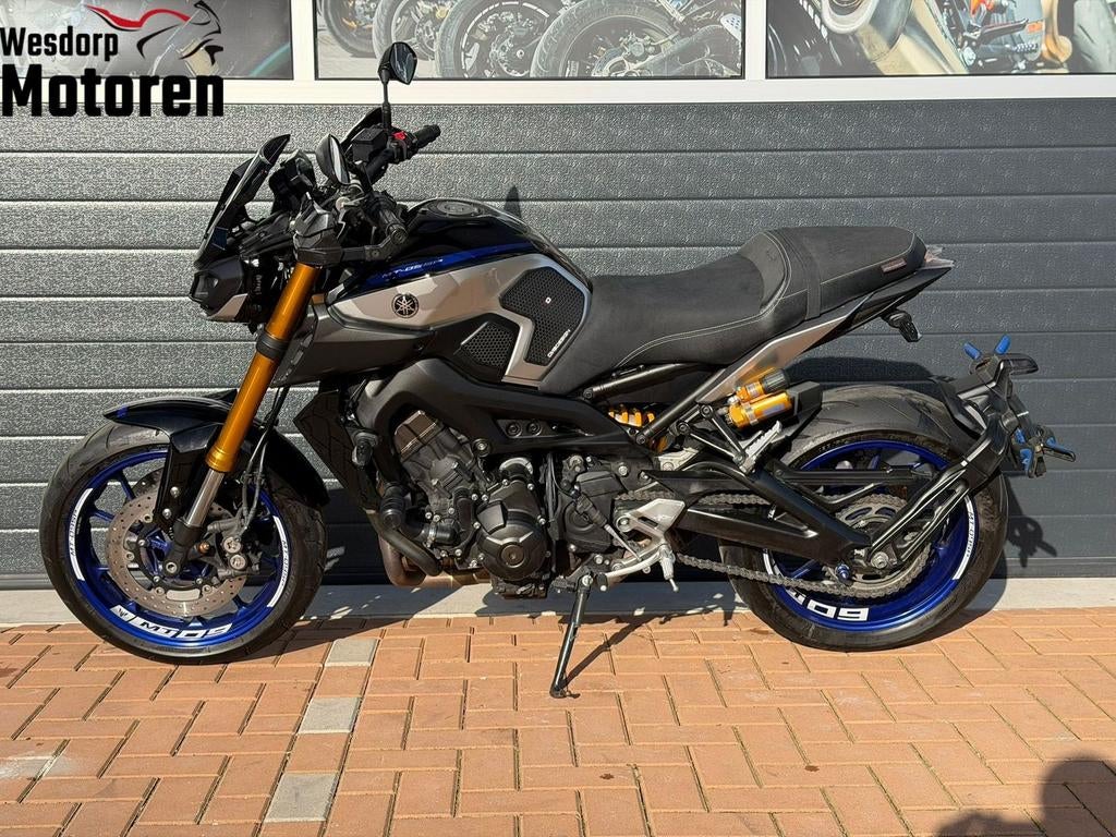 YAMAHA MT 09 SP Onberispelijk Akrapovic ECU Flash Öhlins, Motorrijbewijs A, Bedrijf, Meer dan 35 kW, YAMAHA