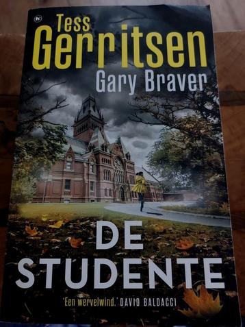 Tess Gerritsen & Gary Braver - De studente beschikbaar voor biedingen