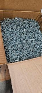 HOUT SCHROEVEN , IN BULK VERPAKKINGEN 84000 SCHROEVEN, Ophalen, Nieuw, Minder dan 50 mm, Schroeven