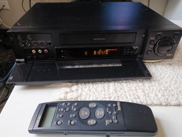 Metz 64VA14 =Panasonic NV-HS900 S-VHS Videorecorder beschikbaar voor biedingen