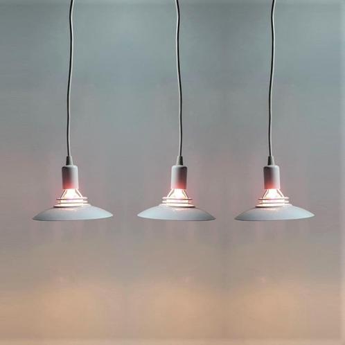 witte metalen hanglamp 3x happylight design 1980s vintage, Huis en Inrichting, Lampen | Hanglampen, Zo goed als nieuw, Minder dan 50 cm