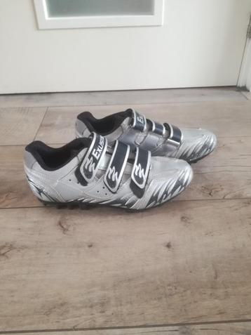 Exustar SPD schoenen maat 42 (vallen klein uit) beschikbaar voor biedingen