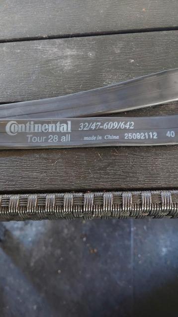Binnenbanden continental 28 inch nieuw  beschikbaar voor biedingen