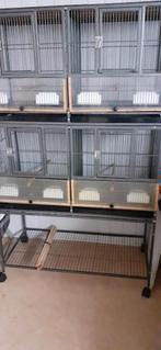 Te koop ijzeren vogel kooien op wielen, Ophalen, Zo goed als nieuw, Metaal, Vogelkooi