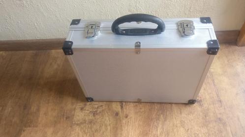 Varo aluminium koffer opbergkoffer met sleutels, Sieraden, Tassen en Uiterlijk, Koffers, Zo goed als nieuw, Slot, Ophalen of Verzenden