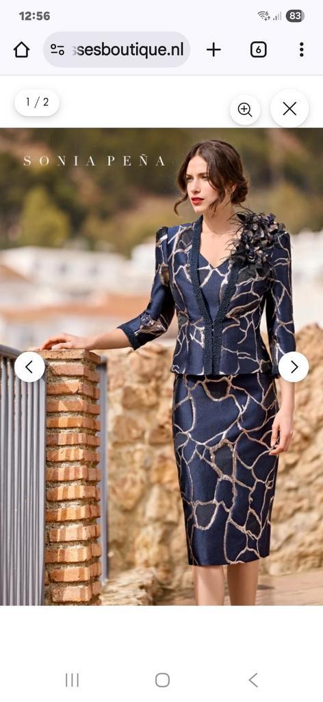 Zeer mooie design jurk, Kleding | Dames, Trouwkleding en Trouwaccessoires, Zo goed als nieuw, Schoenen, Blauw, Ophalen of Verzenden