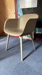 Muuto fiber wood stoel grijs, Huis en Inrichting, Stoelen, Kunststof, Gebruikt, Overige kleuren, Ophalen of Verzenden