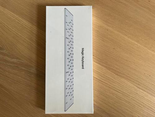 Apple magic keyboard, Computers en Software, Toetsenborden, Zo goed als nieuw, Qwerty, Ophalen of Verzenden