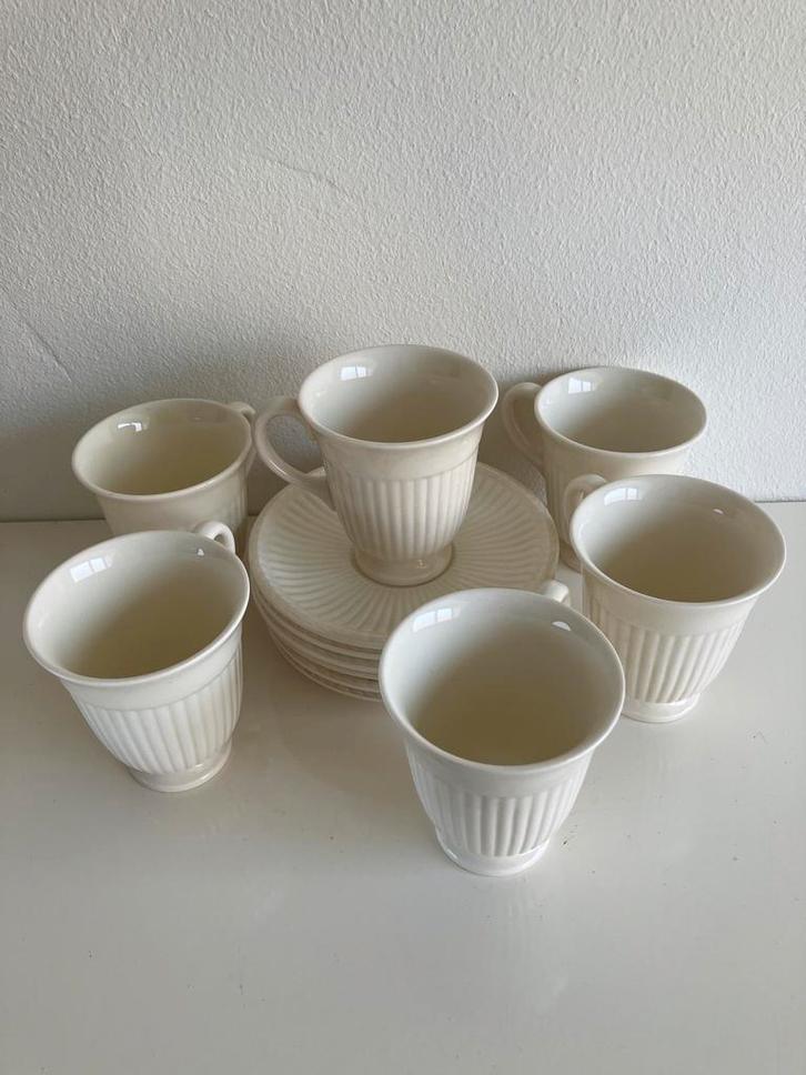 6 x koffiekopje met schotel, Wedgwood Edme plain, Huis en Inrichting, Keuken | Servies, Zo goed als nieuw, Kop(pen) en/of Schotel(s)