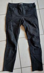 Oasis zwarte (paisley) broek, maat 40 / L, Kleding | Dames, Broeken en Pantalons, Maat 38/40 (M), Zwart, Ophalen of Verzenden