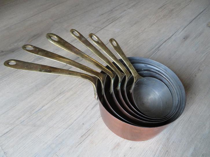 Oude Franse koperen pannenset, Antiek en Kunst, Antiek | Keukenbenodigdheden, Ophalen of Verzenden