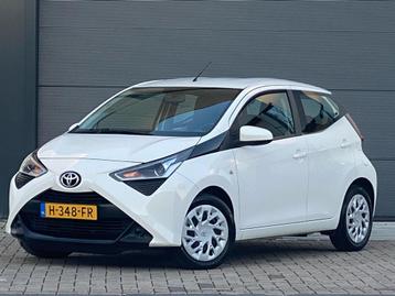 Toyota Aygo 1.0 VVT-i x-play beschikbaar voor biedingen