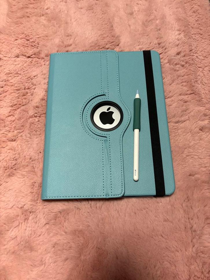 iPad Pro 12.9" 256GB (5e gen) + Magic Keyboard + Pencil, Computers en Software, Apple iPads, Zo goed als nieuw, Apple iPad Pro