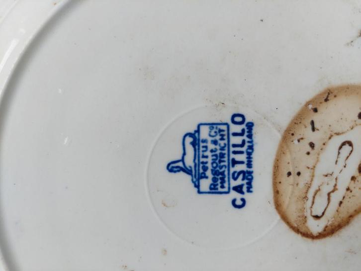 Antiek Petrus Regout Maastricht Bord, Antiek en Kunst, Antiek | Porselein, Ophalen of Verzenden