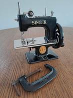 Kindernaaimachine, naaimachine Singer zwart, Antiek en Kunst, Antiek | Naaimachines, Ophalen of Verzenden