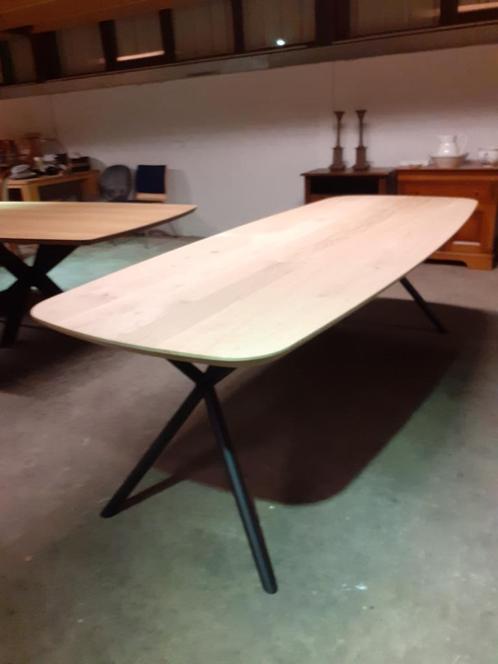 Deens ovale tafel massief eiken verjongd., Huis en Inrichting, Tafels | Eettafels, Nieuw, Vijf personen of meer, Ovaal, Eikenhout