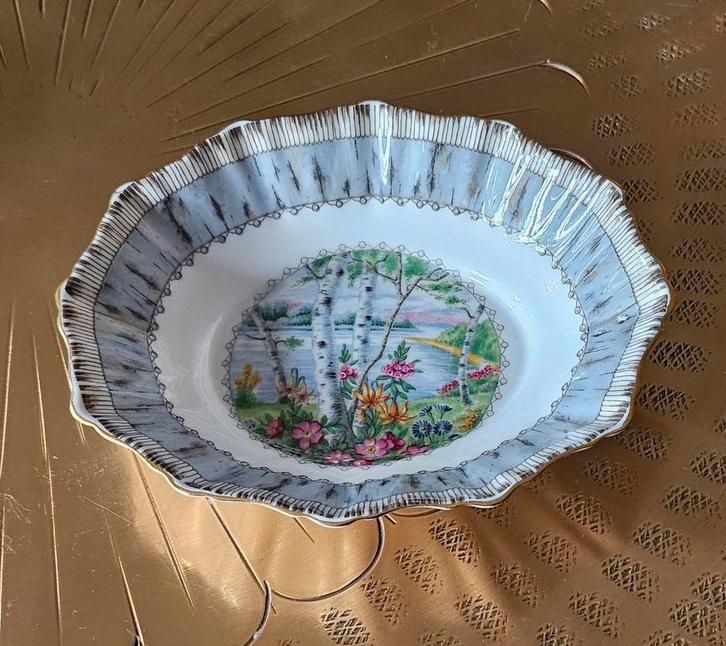 Royal Albert 'Silver Birch' Bonbonschaal, Antiek en Kunst, Antiek | Schalen, Ophalen of Verzenden