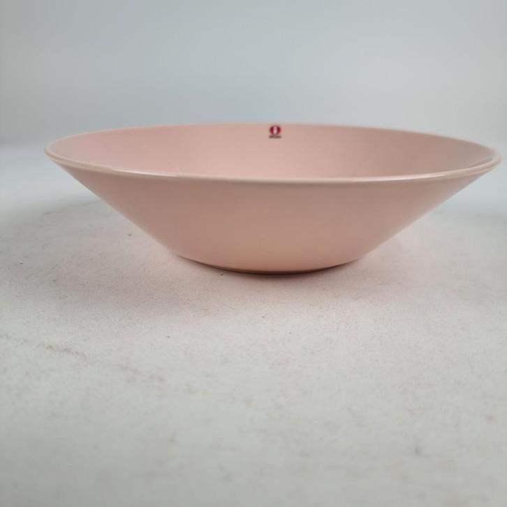 Iittala Teema bord poederroze 21cm diep, Huis en Inrichting, Keuken | Servies, Nieuw, Bord(en), Overige stijlen, Porselein, Ophalen