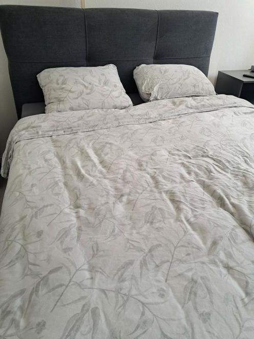 Boxspring met hoofdbord, Huis en Inrichting, Slaapkamer | Boxsprings, Zo goed als nieuw, 160 cm, 200 cm, Tweepersoons, Bruin, Ophalen