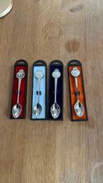 4 oranje lepeltjes, troonwissel 2013, Verzamelen, Koninklijk Huis en Royalty, Verzenden, Nieuw, Nederland, Speld(je) of Lepel(tje)