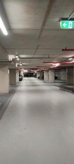 Parkeerplek/garage 5 minuten van Amsterdam Centraal, Huizen en Kamers, Garages en Parkeerplaatsen, Amsterdam