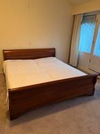 Eikenhouten twee persbed - in Dalfsen op te halen op 27/11, Huis en Inrichting, Ophalen of Verzenden, Zo goed als nieuw, Tweepersoons