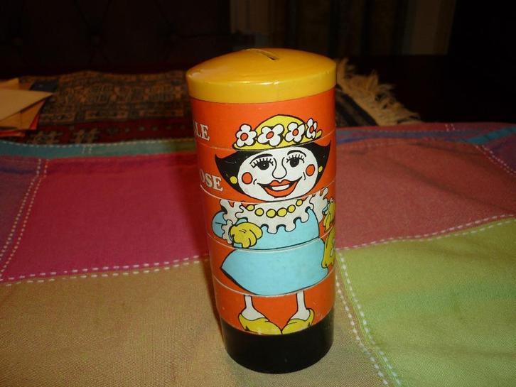 Oude antieke puzzle spardoze uit Duitsland zeer mooie staat, Verzamelen, Spaarpotten, Zo goed als nieuw, Overige thema's, Metaal of Blik