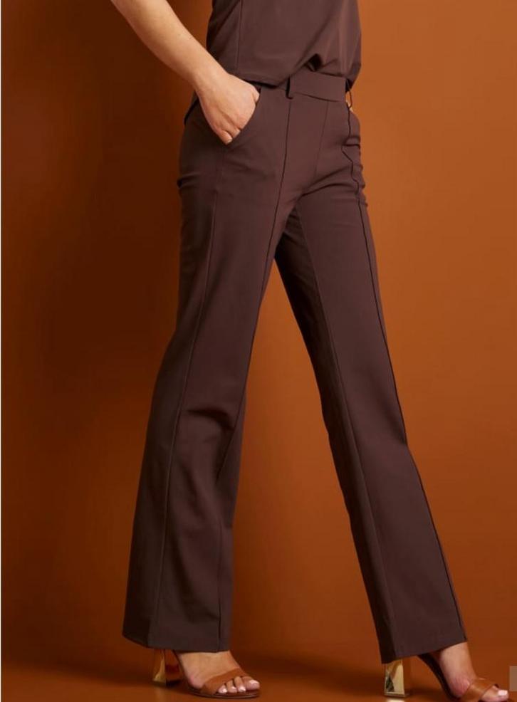Travelstof broek maat L, Kleding | Dames, Broeken en Pantalons, Nieuw, Maat 42/44 (L), Bruin, Lang, Ophalen of Verzenden