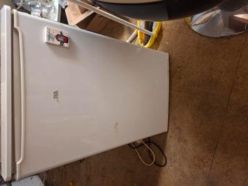Tafel model koelkast zonder vriesvak  beschikbaar voor biedingen